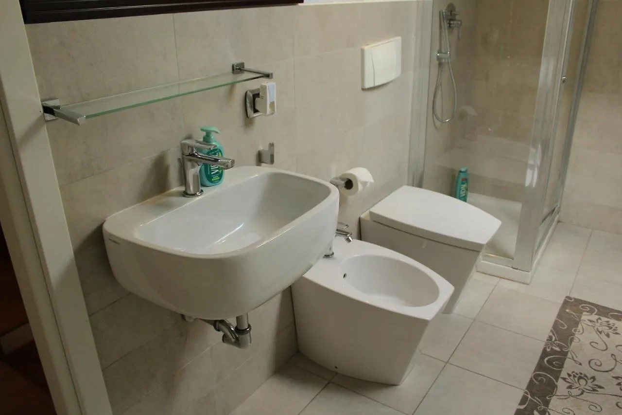 Bb Tortona Bed & Breakfast Milan 0*,  Italy