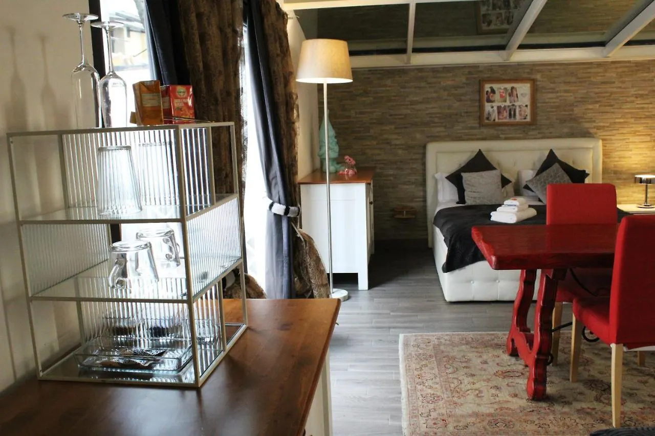 Bb Tortona Bed & Breakfast Milan 0*,  Italy
