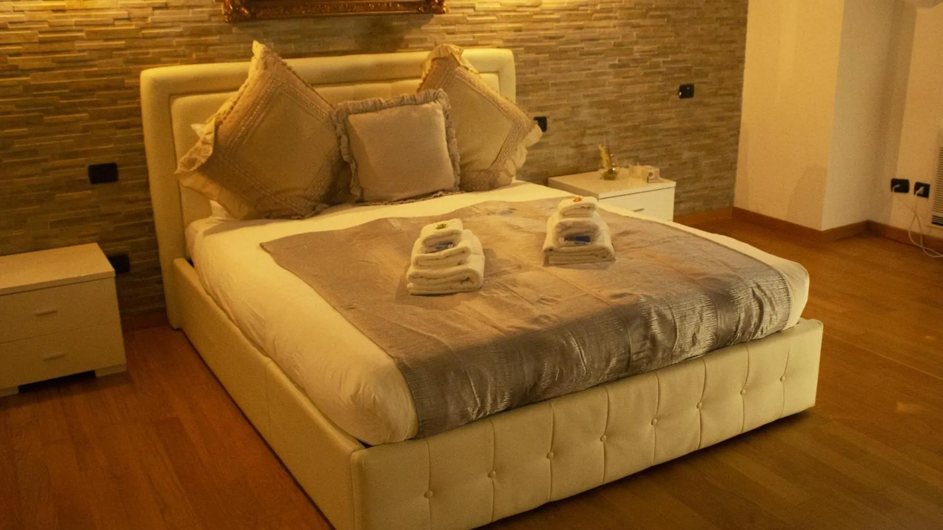 Bb Tortona Bed and Breakfast Milaan 0*,  Italië